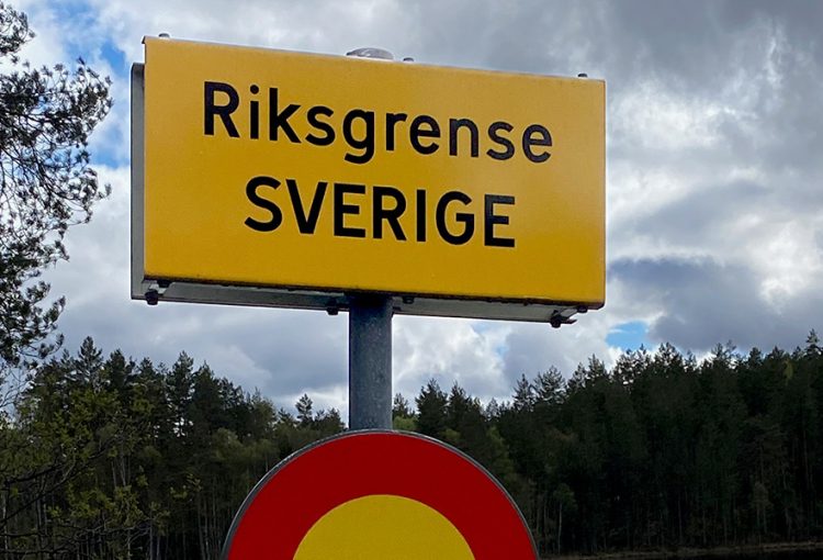 Skylt riksgräns Sverige_Foto Ingrid Solberg Sætre_webb