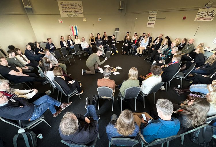 kickoff 16 mars_webb